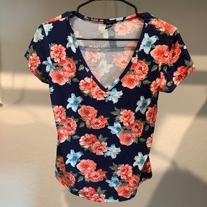 Rue21 V-neck T-shirt with Floral Design